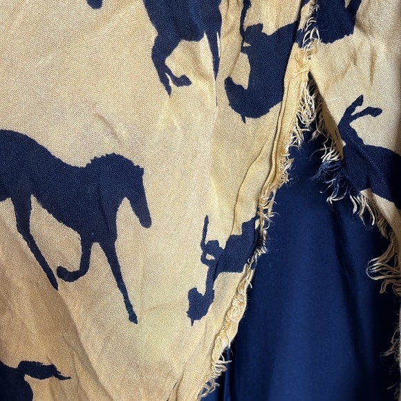 Horse lovers! Youth XL-adult medium. Tanks/sweatshirts/Tees/riding shirt/scarf. - Picture 5 of 6